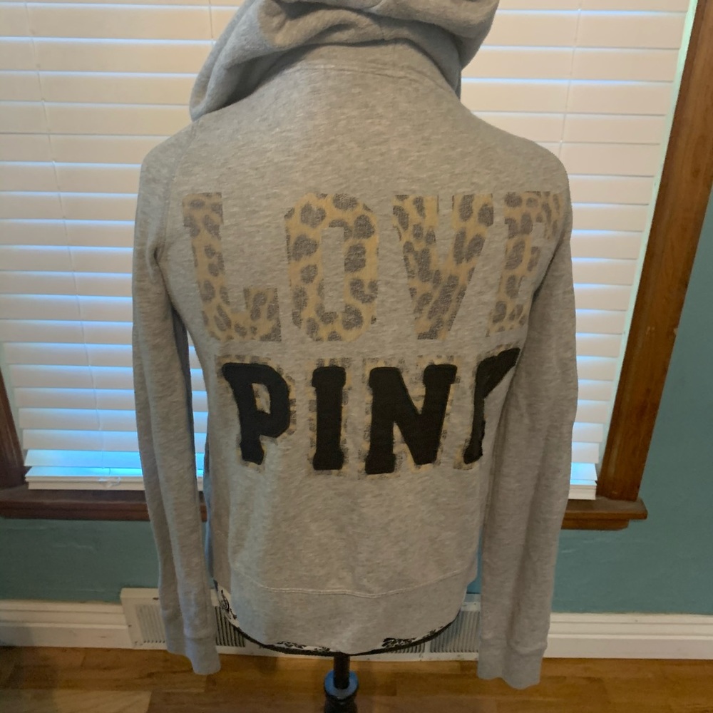 PINK SWEATSHIRT!!